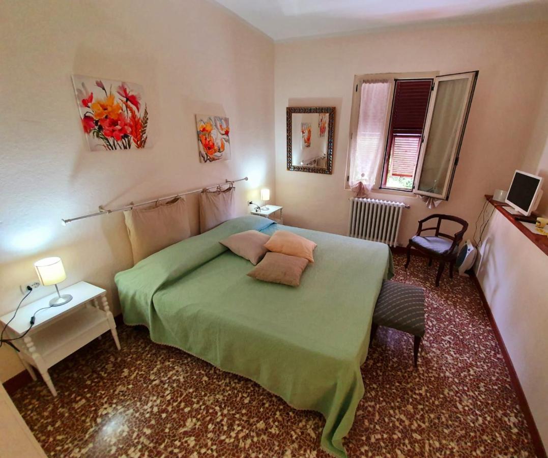 Bed and Breakfast Il Girasole ...At Andorus' House à Erli Extérieur photo