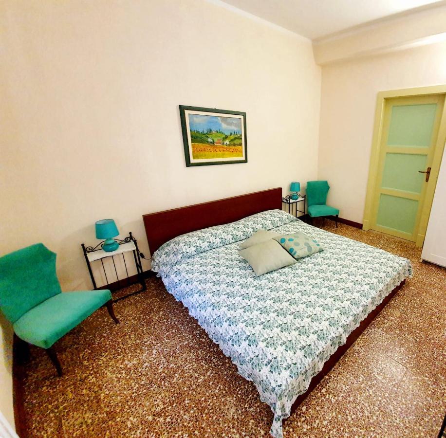 Bed and Breakfast Il Girasole ...At Andorus' House à Erli Extérieur photo